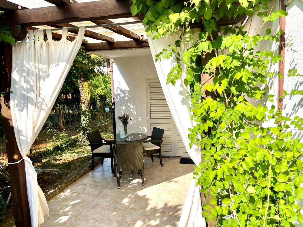 Apartments Maria أوماغ المظهر الخارجي الصورة