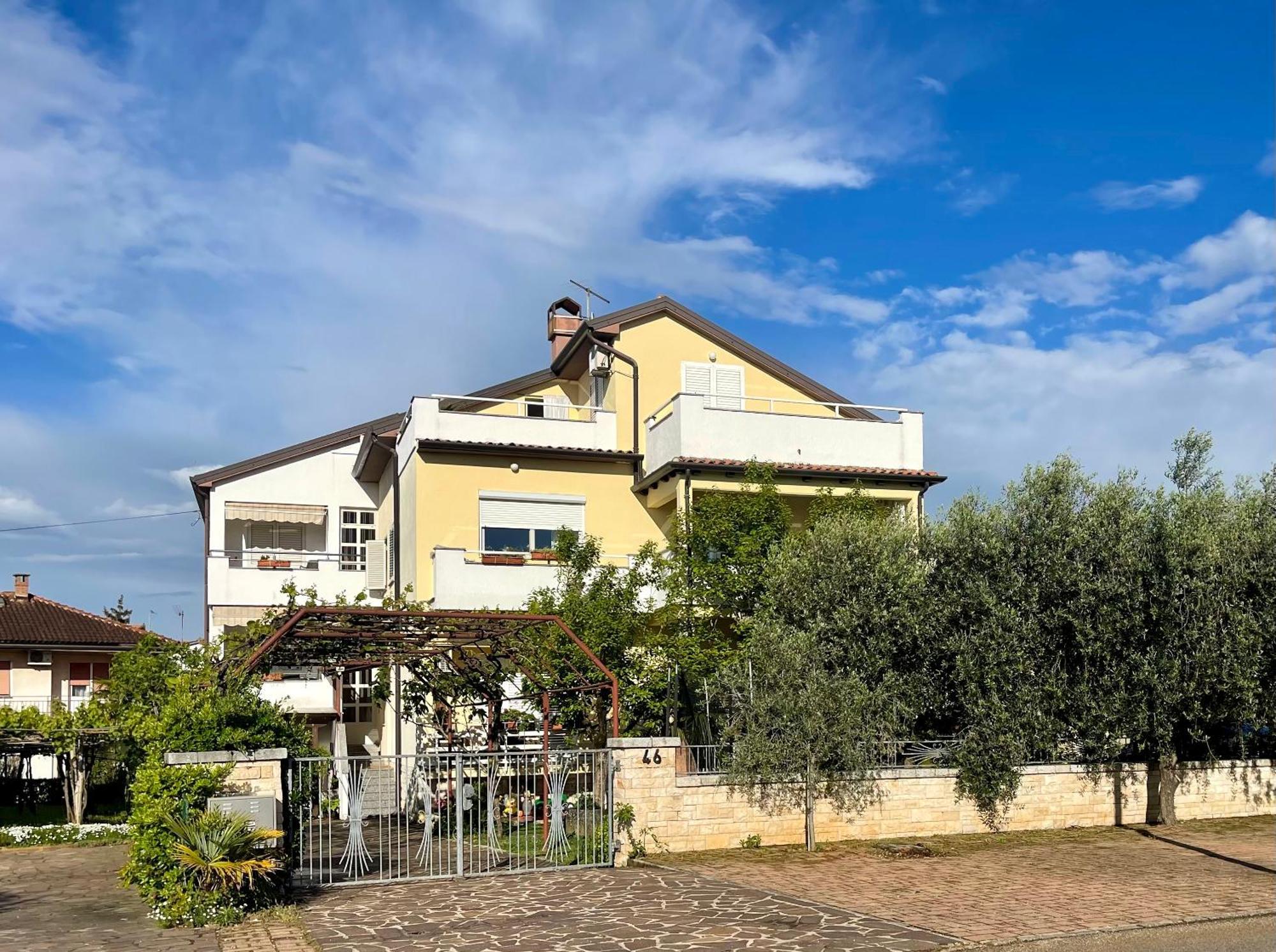 Apartments Maria أوماغ المظهر الخارجي الصورة